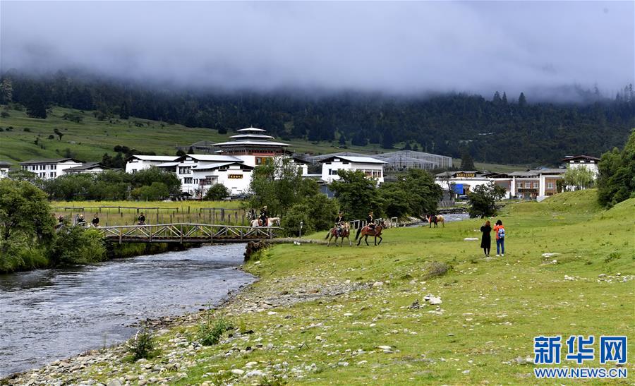 （美麗中國(guó)）（2）西藏林芝：避暑天堂惹人醉